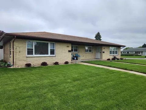 2333-2335 Mt Zion Ave, Janesville, WI 53545