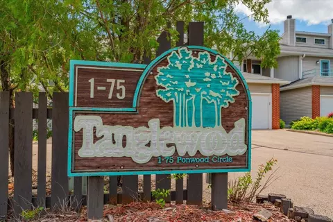 31 Ponwood Cir, Madison, WI 53717