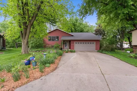 1648 Calico Ct, Sun Prairie, WI 53590