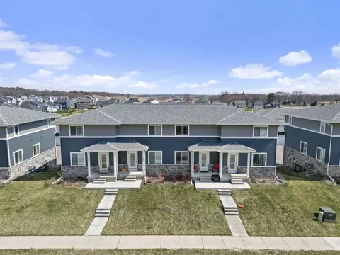 5528 Prairie Place Dr, Mcfarland, WI 53558