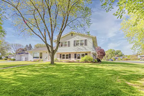2804 Dakota Dr, Janesville, WI 53545