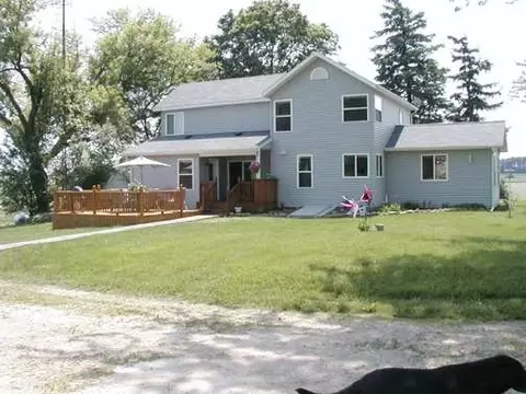 w6756 Us 51, Arlington, WI 53911