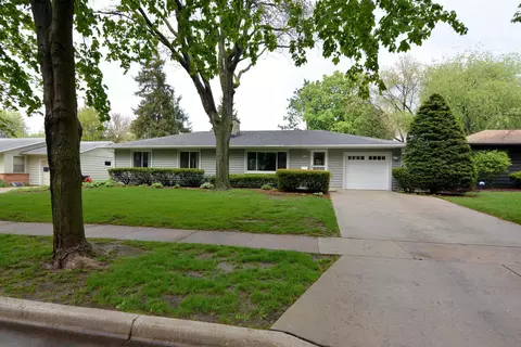 6624 Hubbard Ave, Middleton, WI 53562