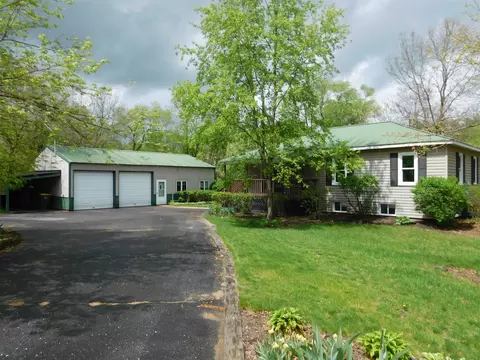 29557 Whispering Pines Rd, Lone Rock, WI 53556