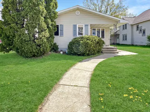 1808 Superior Ave, Tomah, WI 54660