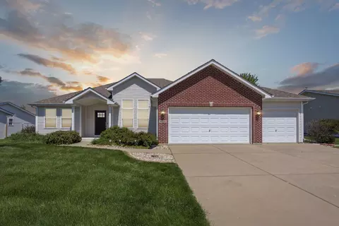 4433 Sandhill Dr, Janesville, WI 53546