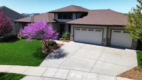 280 N Mallard Dr, Sun Prairie, WI 53590