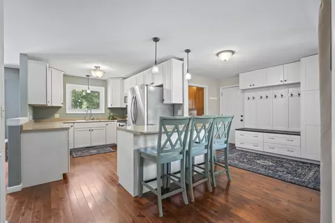925 Princess Ct, Platteville, WI 53818