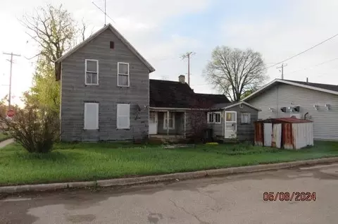 133 N 2nd St, Muscoda, WI 53573