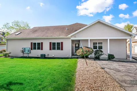 829 Harrington Dr, Madison, WI 53718