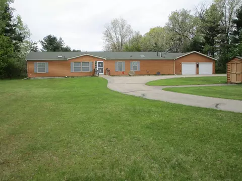 226 Edgewood Dr, Oxford, WI 53952