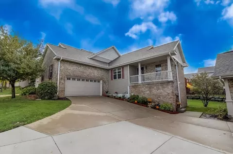 9806 Hawks Nest Dr, Verona, WI 53593