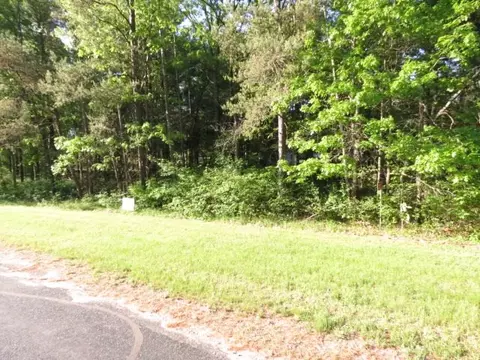 325 Huntington Ct, Nekoosa, WI 54457