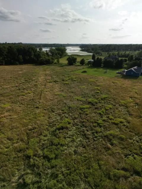 L3 Oak Shore Drive, Fall River, WI 53932