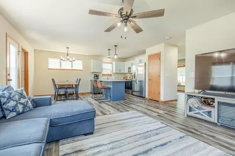 3701 Stonebridge Dr, Madison, WI 53719