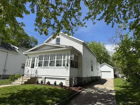 33 Eveline St, Oshkosh, WI 54901