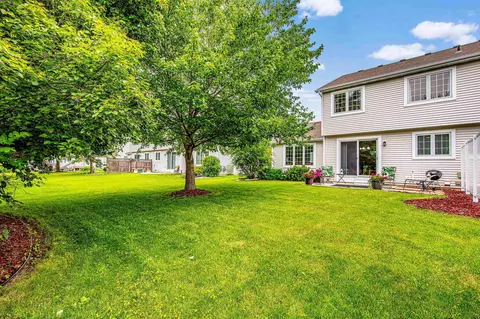 5907 E Open Mdw, Mcfarland, WI 53558