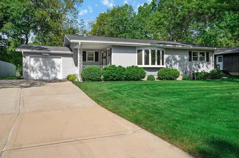 6303 Eastgate Rd, Monona, WI 53716