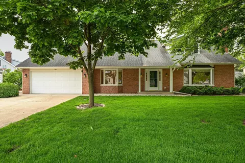 706 Margate Dr, Janesville, WI 53546