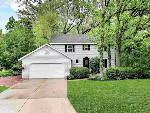 497 Linden St, Verona, WI 53593