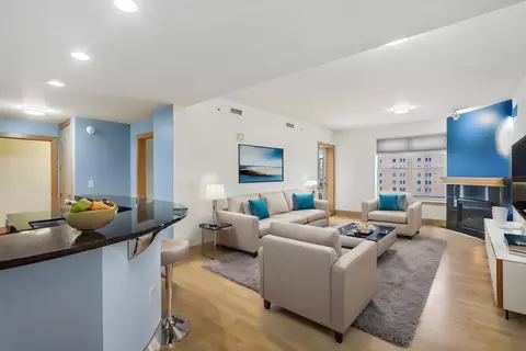 333 W Mifflin St #7060, Madison, WI 53702