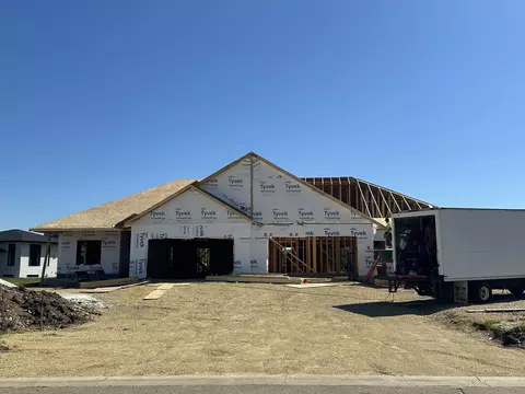 3123 S Bartells Dr, Beloit, WI 53511 photo 1