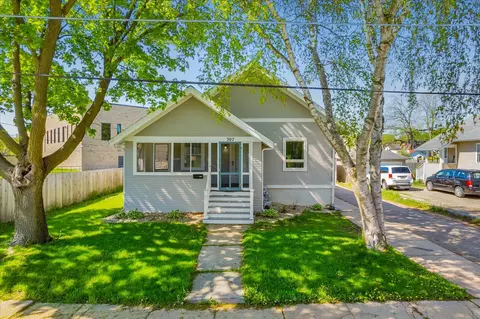 307 Richmond St, Columbus, WI 53925
