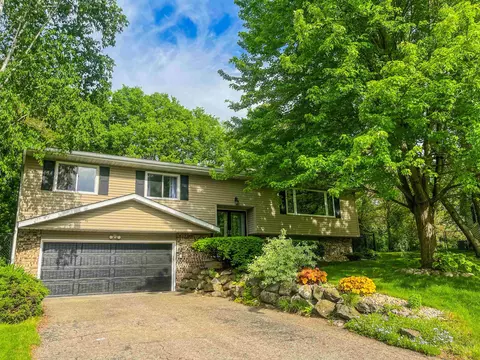 5405 Norma Rd, Mcfarland, WI 53558