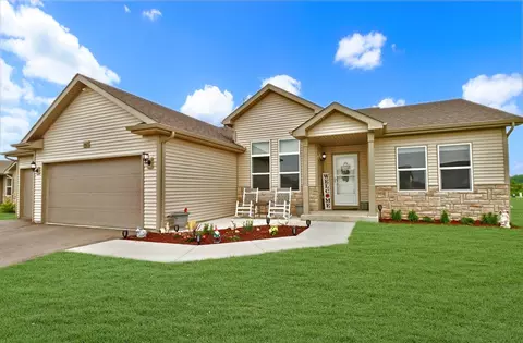 2665 S Claremont Dr, Beloit, WI 53511