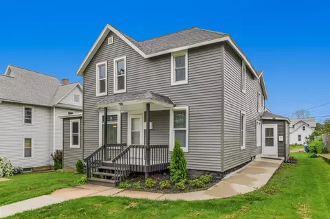 309 2nd Ave, Baraboo, WI 53913