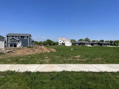2580 Holstein Ln, Fitchburg, WI 53711