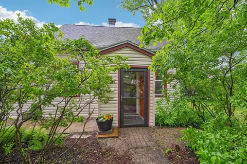 1737 Boyd Ave, Madison, WI 53704