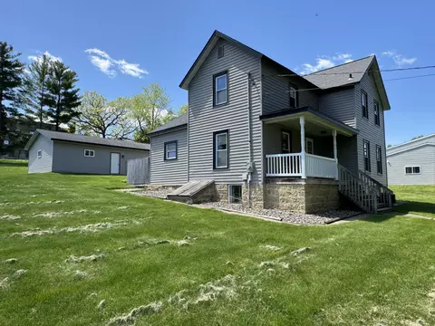 303 W Main St, Montfort, WI 53569
