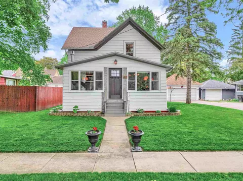 418 Scott St, Lake Mills, WI 53551