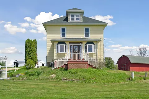22390 Truman Rd, Darlington, WI 53530