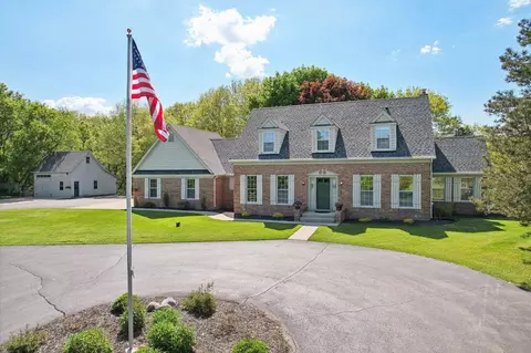 w367s9675 South Rd, Eagle, WI 53119