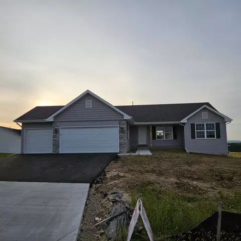 3698 Nighthawk Dr, Beloit, WI 53511