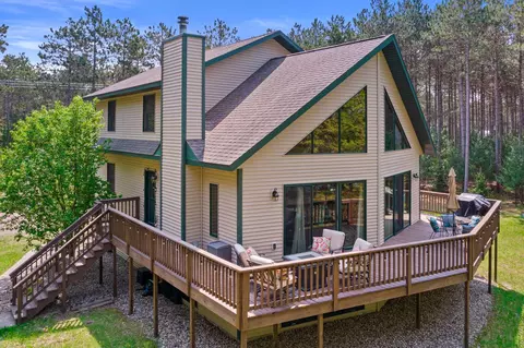 359 Twin Lakes Trl, Nekoosa, WI 54457