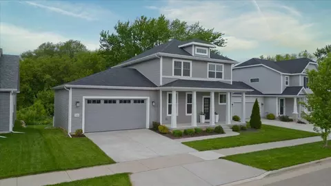 708 Crimson Leaf Ln, Verona, WI 53593