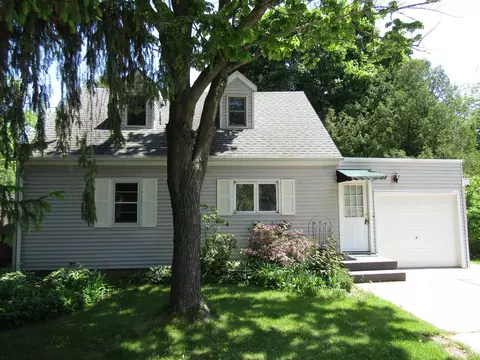 302 Plumb St, Milton, WI 53563
