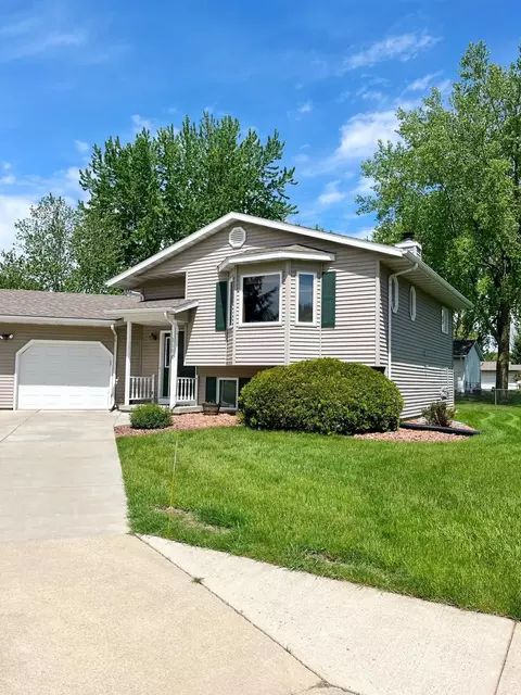 219 Karl Ave, Belleville, WI 53508