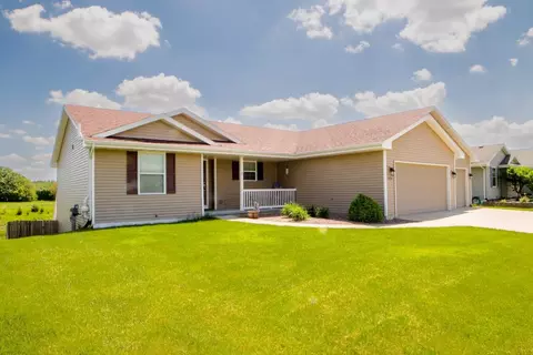 4750 Overlook Dr, Milton, WI 53563