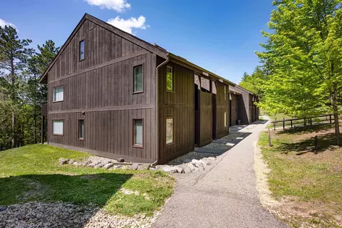 8 Juniper Trl, Wisconsin Dells, WI 53965
