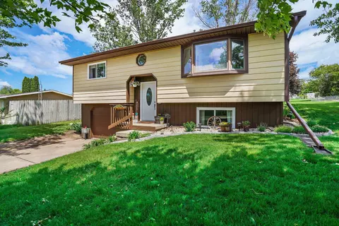 404 Elliott St, Dodgeville, WI 53533