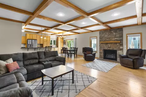9519 Dregers Way, Verona, WI 53593