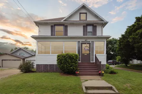 411 Eisenhower Ave, Janesville, WI 53545