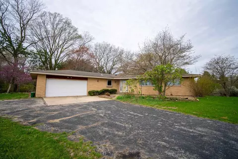2972 Bailey Rd, Sun Prairie, WI 53590