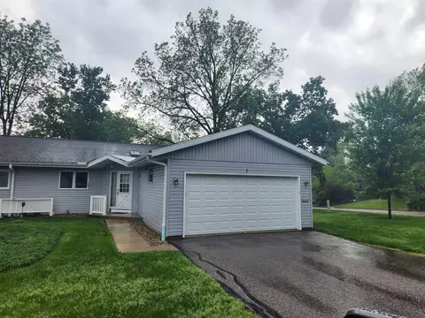 1720 Elizabeth St #1, Baraboo, WI 53913