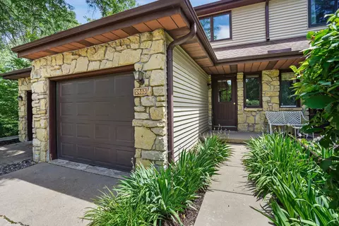 2463 Tawhee Dr, Fitchburg, WI 53711