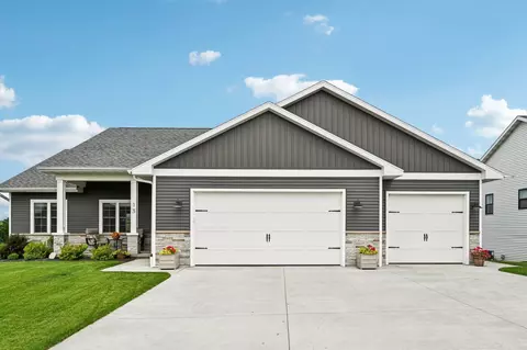 13 S Windmill Ridge Rd, Evansville, WI 53536